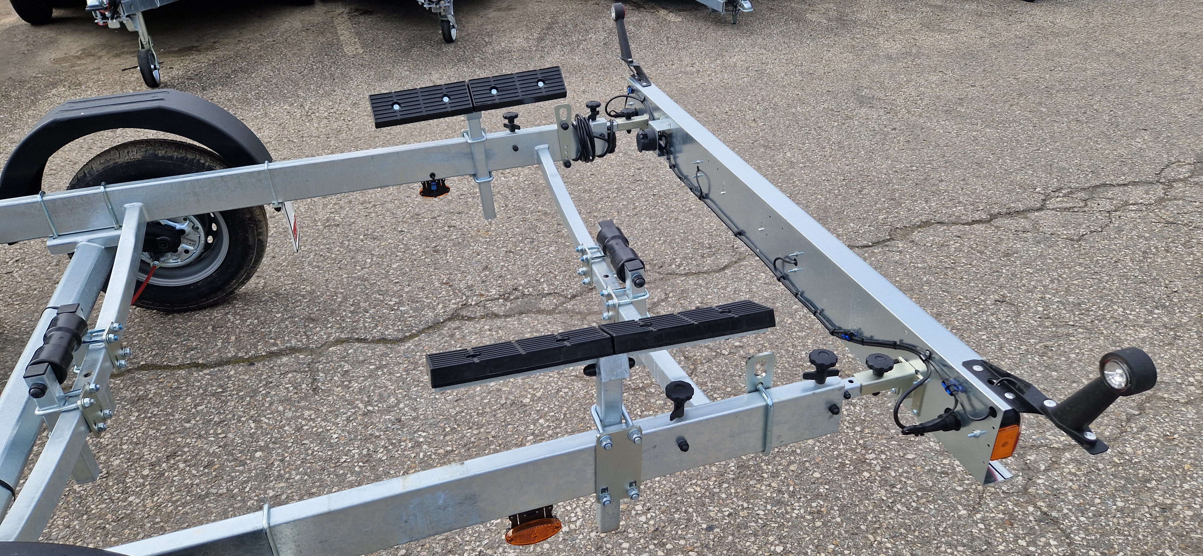 Bootsanhänger, Bootstrailer, Motorbootanhänger HP 3000 BA-R für Bootslänge bis 9 m